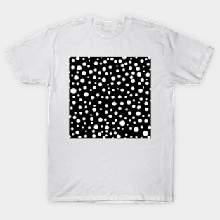 Dots Black and White Pattern T-Shirt